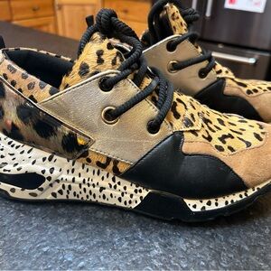 Steve Madden Animal tennis shoe